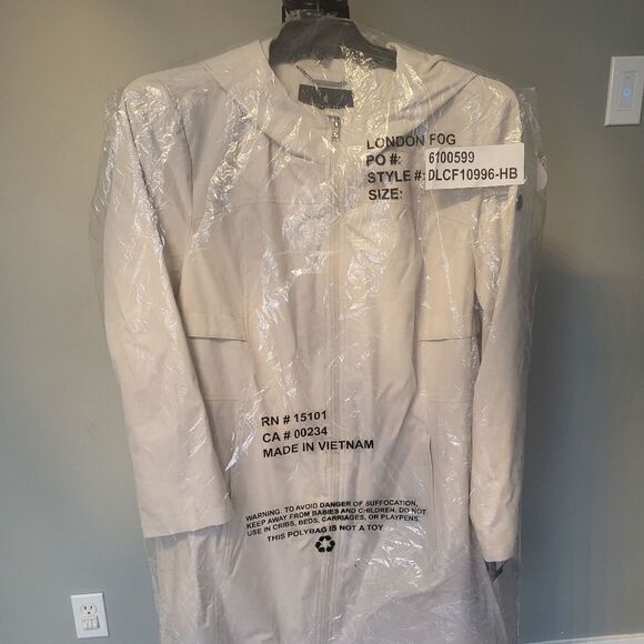 London Fog spring rain coat 1X Brand New - Picture 2 of 12